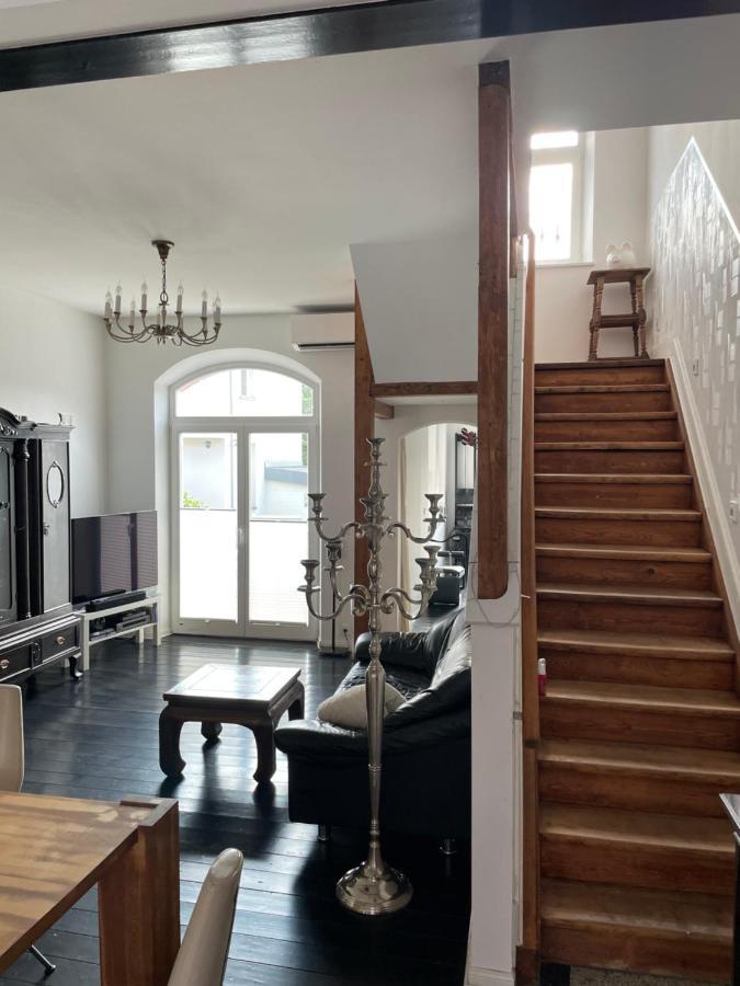 Appartement Denkmalgeschuetztes Schmuckstueck à Düsseldorf Extérieur photo