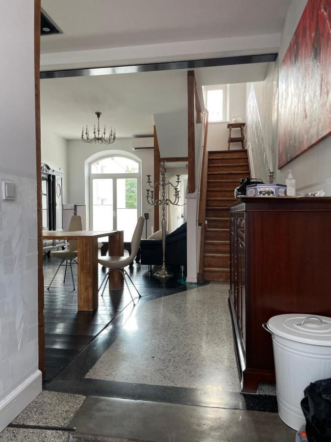 Appartement Denkmalgeschuetztes Schmuckstueck à Düsseldorf Extérieur photo